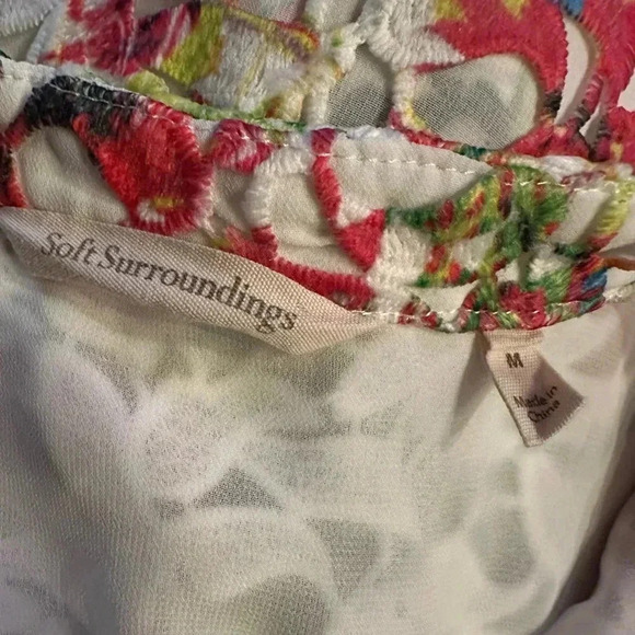 Soft Sorroundings floral lace details blouse size M - Picture 8 of 9